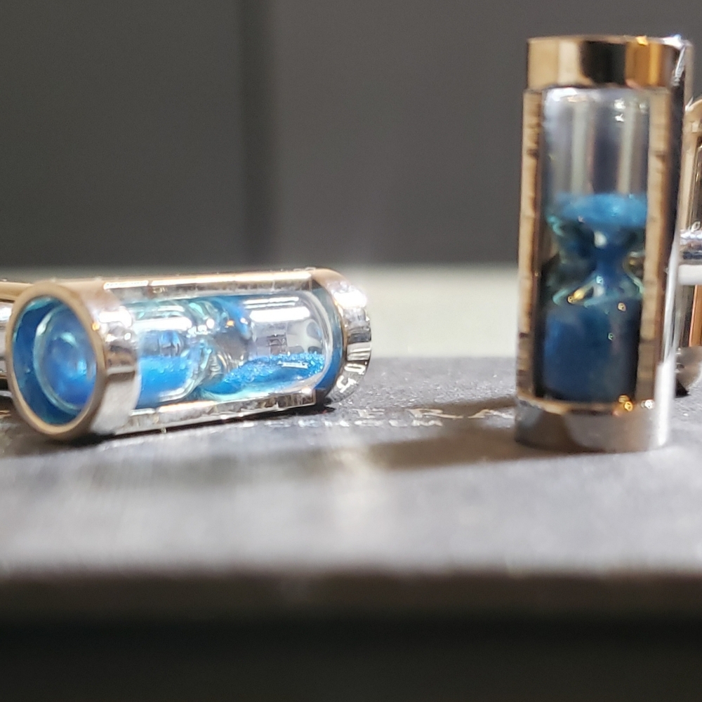 Cuff Links - Picture 2 of 2